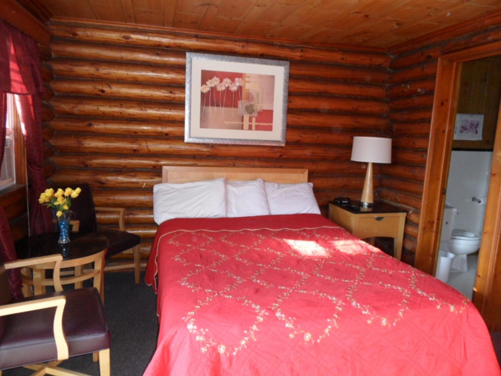 Seven Dwarfs Cabin - On The Brook Cabins Lake George Room photo